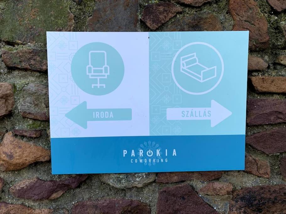 Parokia Apartman Es Coworking A Balaton Mellett Kaptalantoti Kültér fotó
