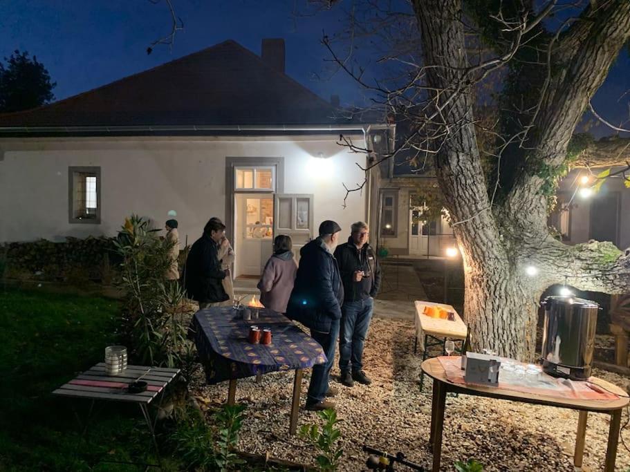 Parokia Apartman Es Coworking A Balaton Mellett Kaptalantoti Kültér fotó